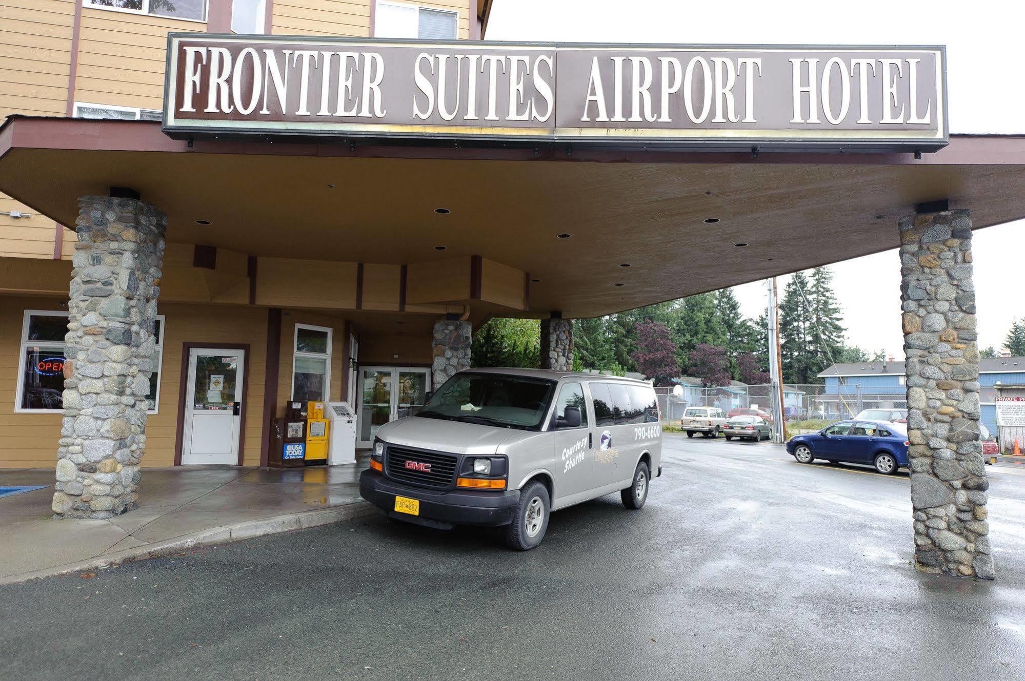 Frontier Suites Hotel In Juneau Exterior photo