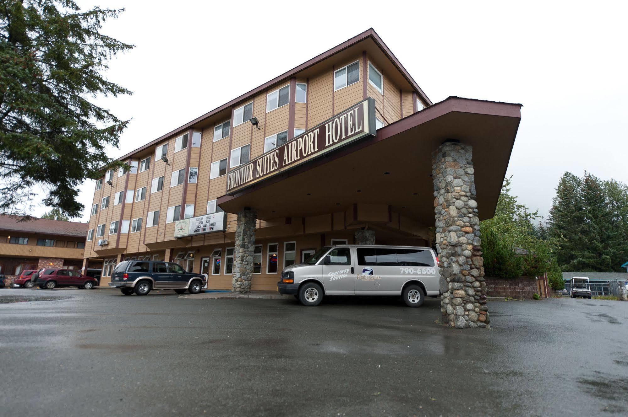 Frontier Suites Hotel In Juneau Exterior photo
